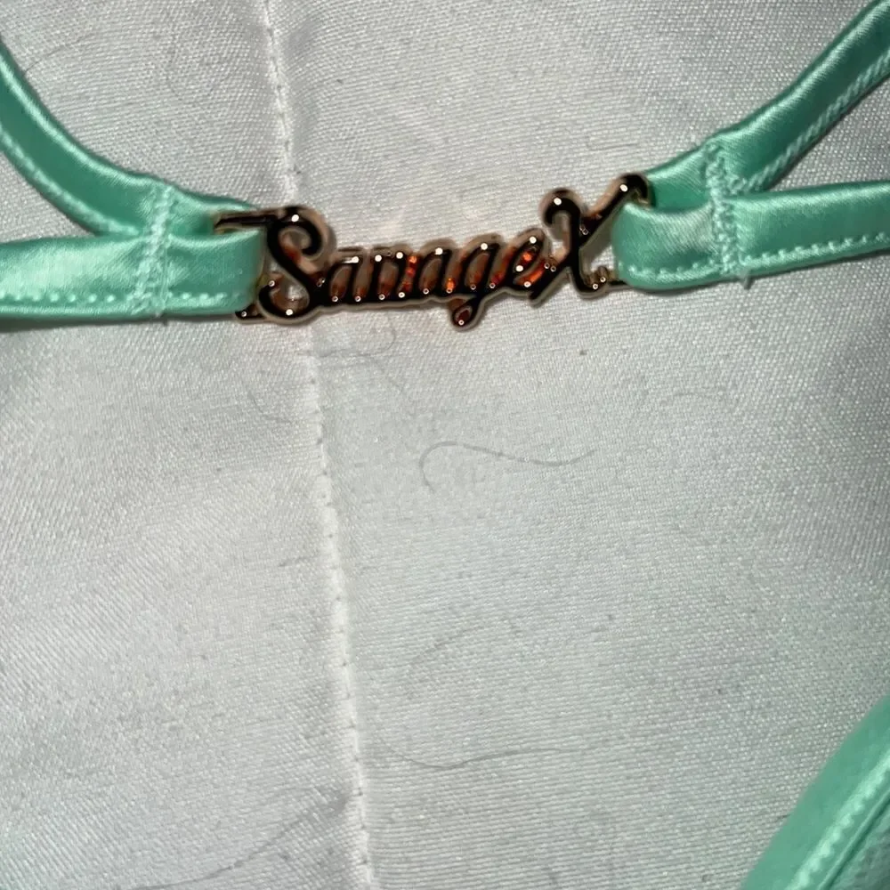 NWT SAVAGE X FENTY BRA